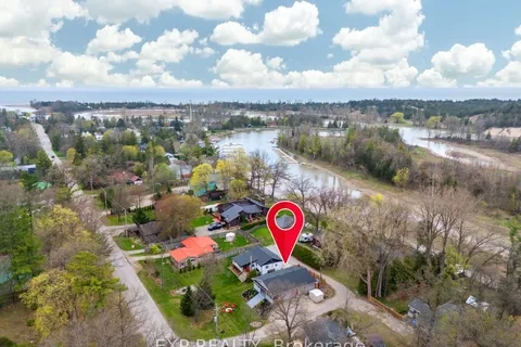 7652 Riverside Drive, Lambton Shores, ON N0M 2L0