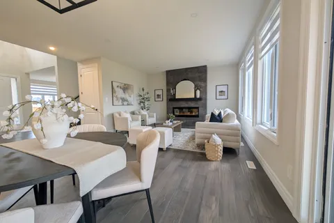 135 Aspen Circle, Thames Centre, ON N0M 2P0