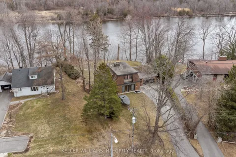 2061 Prince Of Wales Drive, ON K2E 7A4