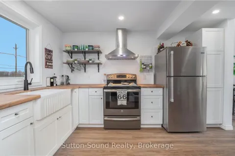 18 Queen Street, Norfolk, ON N0E 1P0