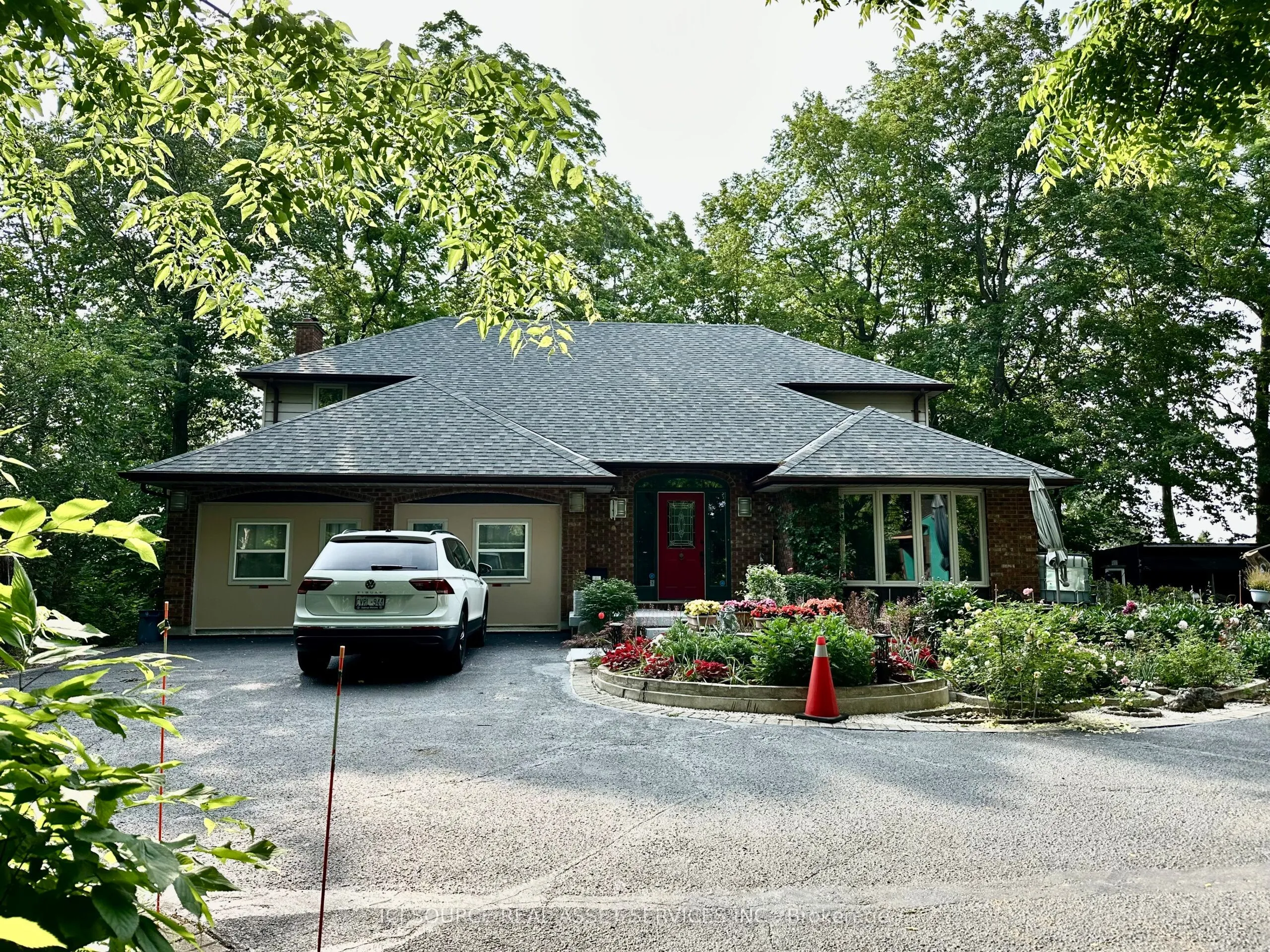 350 Sarnia Road, London North, ON N6G 1N3