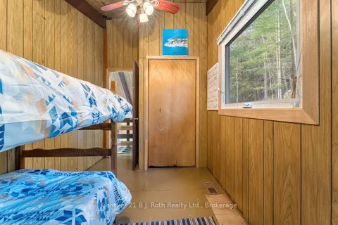 1033 Bayview Point Road, Lake of Bays, ON P0A 1H0