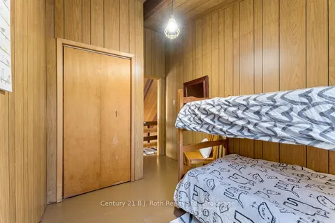 1033 Bayview Point Road, Lake of Bays, ON P0A 1H0