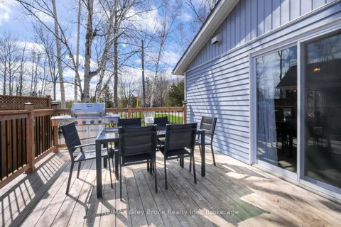 137 Maple Drive, Northern Bruce Peninsula, ON N0H 1Z0