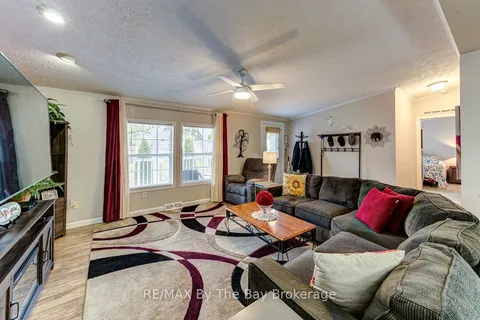 102 Rosewood Drive, Georgian Bluffs, ON N4K 5N5