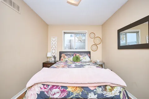 7395 Alex Avenue, Niagara Falls, ON L2G 7V1