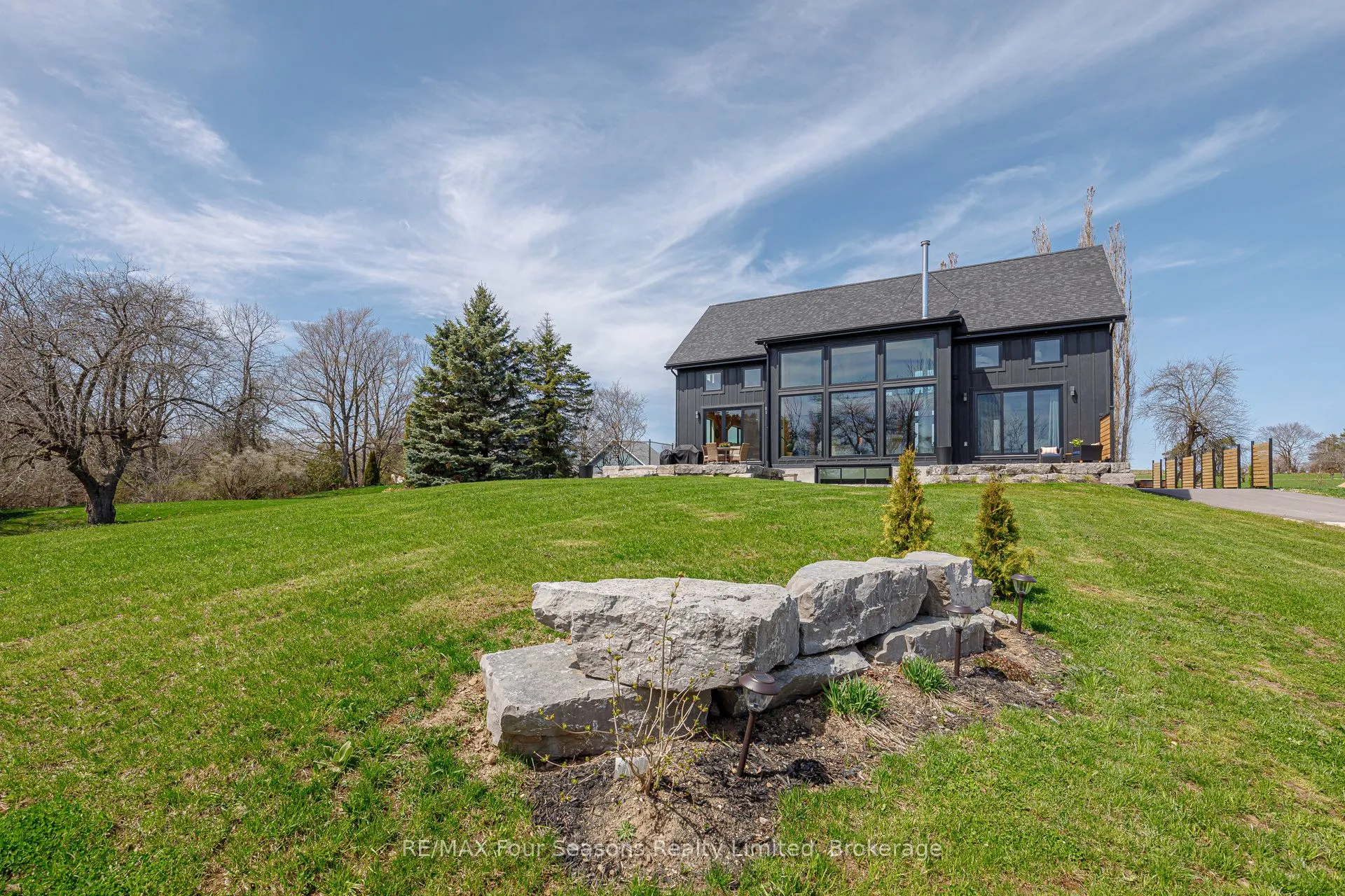 113 Slabtown Road, ON N0H 1J0