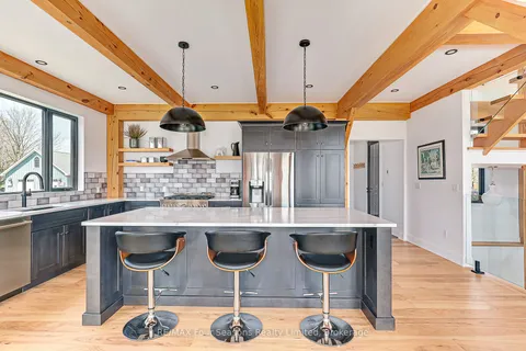 113 Slabtown Road, Blue Mountains, ON N0H 1J0