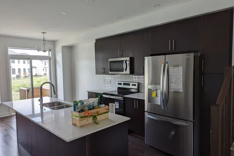 262 Darjeeling Avenue, Barrhaven, ON K2J 6Z1