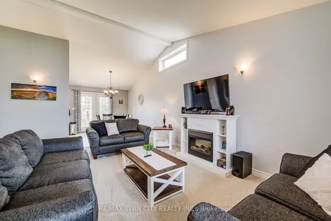 935 BAKER Street, North Perth, ON N4W 3V7