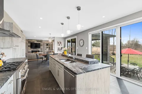 532 LEIMERK Court, Manotick - Kars - Rideau Twp and Area, ON K4M 0E3