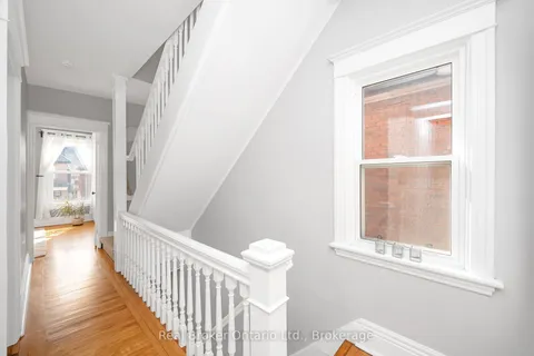 109 Aikman Avenue, Hamilton, ON L8M 1R1