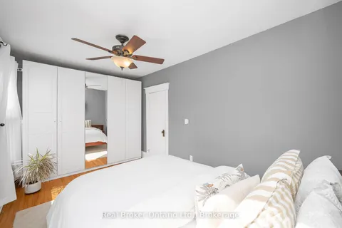 109 Aikman Avenue, Hamilton, ON L8M 1R1