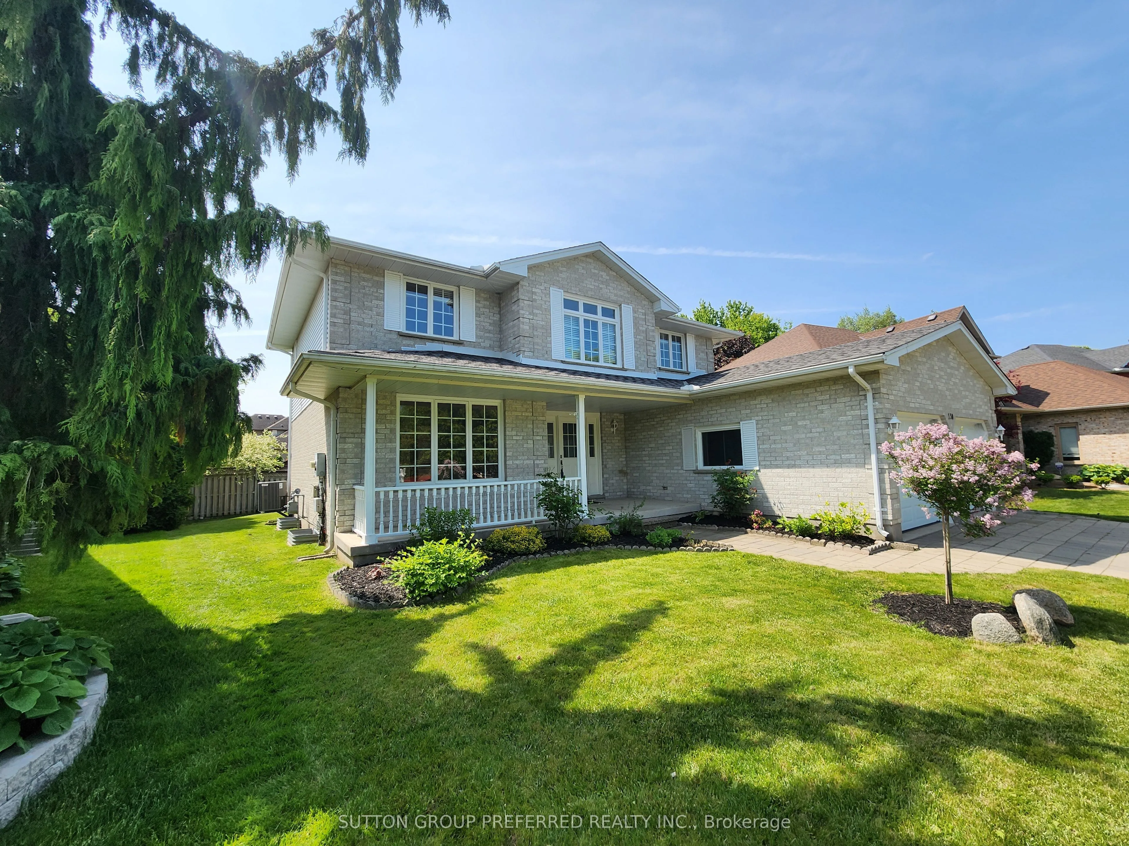 130 Toohey Lane, London North, ON N6G 4Y1