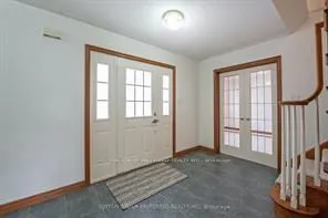130 Toohey Lane, London North, ON N6G 4Y1