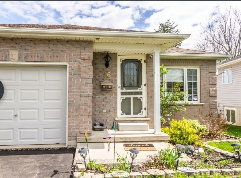 36 Rossiter Road, Ingersoll, ON N5C 4E1