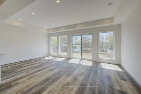 573 Guelph Street, Kitchener, ON N2H 5Y2