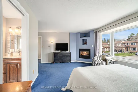 22 Gesner Court, Kanata, ON K2L 3K1