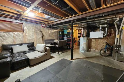 1581 Crimson Crescent, Kingston, ON K7P 0J3