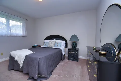 73 Cheltonwood Avenue, Guelph, ON N1E 4E4