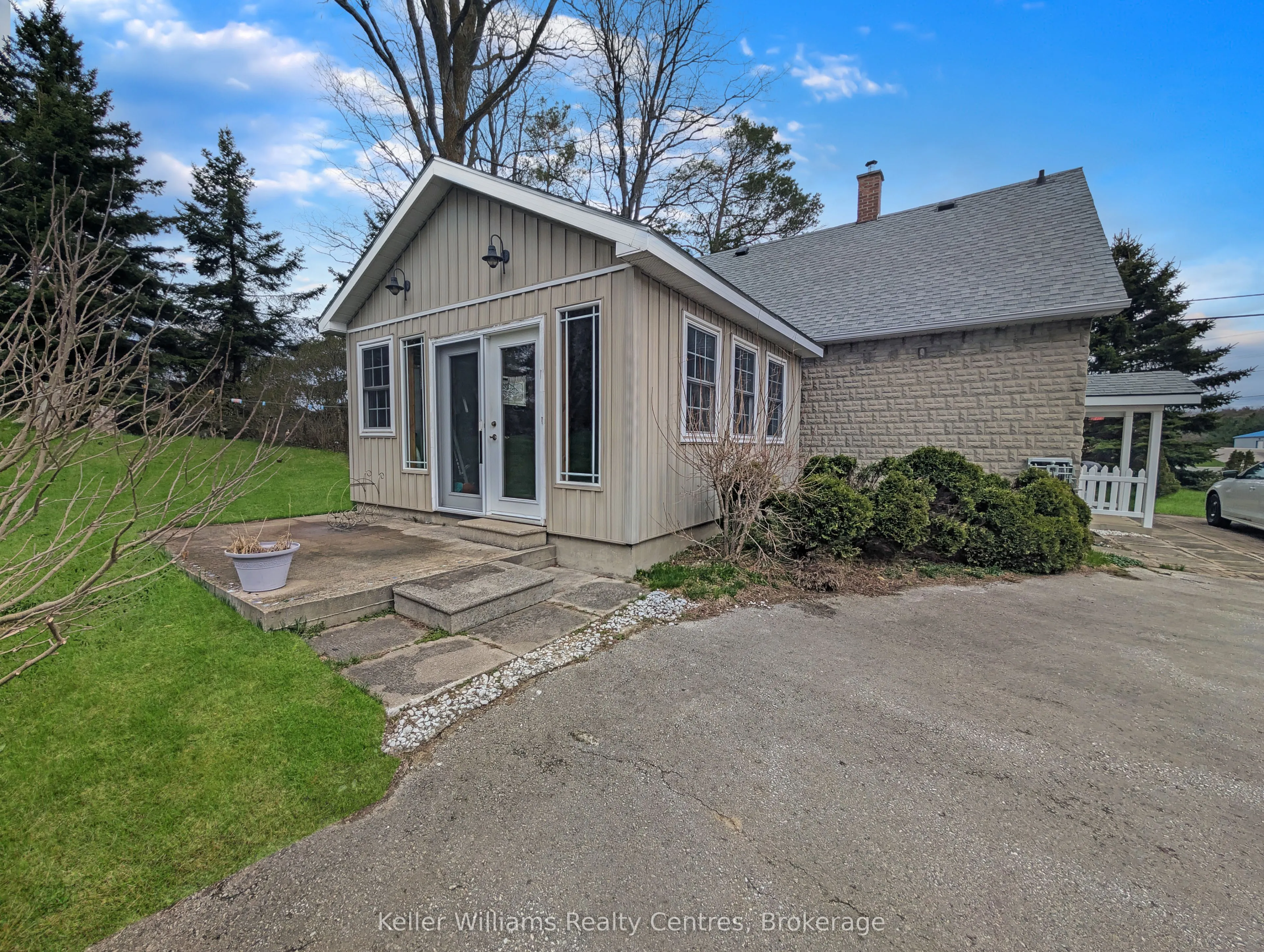 313238 Highway 6 Highway, West Grey, ON N0G 1R0