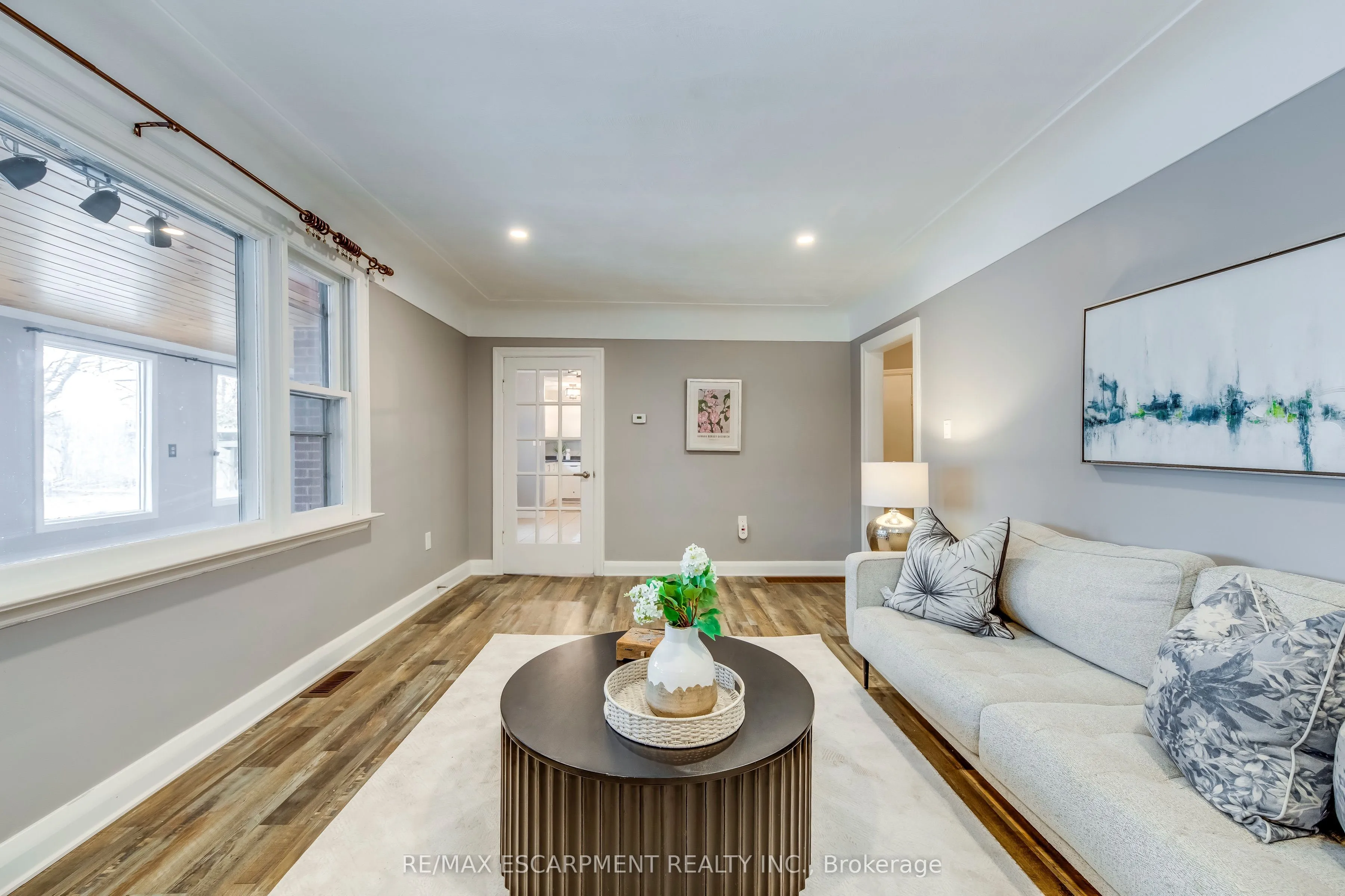 8110 Chippewa Road, Hamilton, ON L0R 1W0