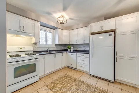 8110 Chippewa Road, Hamilton, ON L0R 1W0