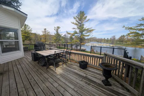 13 Southline Avenue, Huron-Kinloss, ON N2Z 2X5