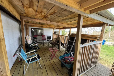 546 Detlor Road, Bancroft, ON K0L 2L0