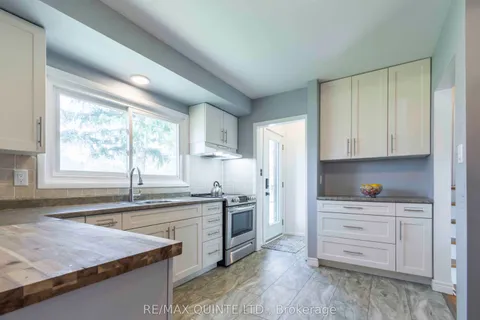 108 Nisbet Avenue, Belleville, ON K8P 4B9