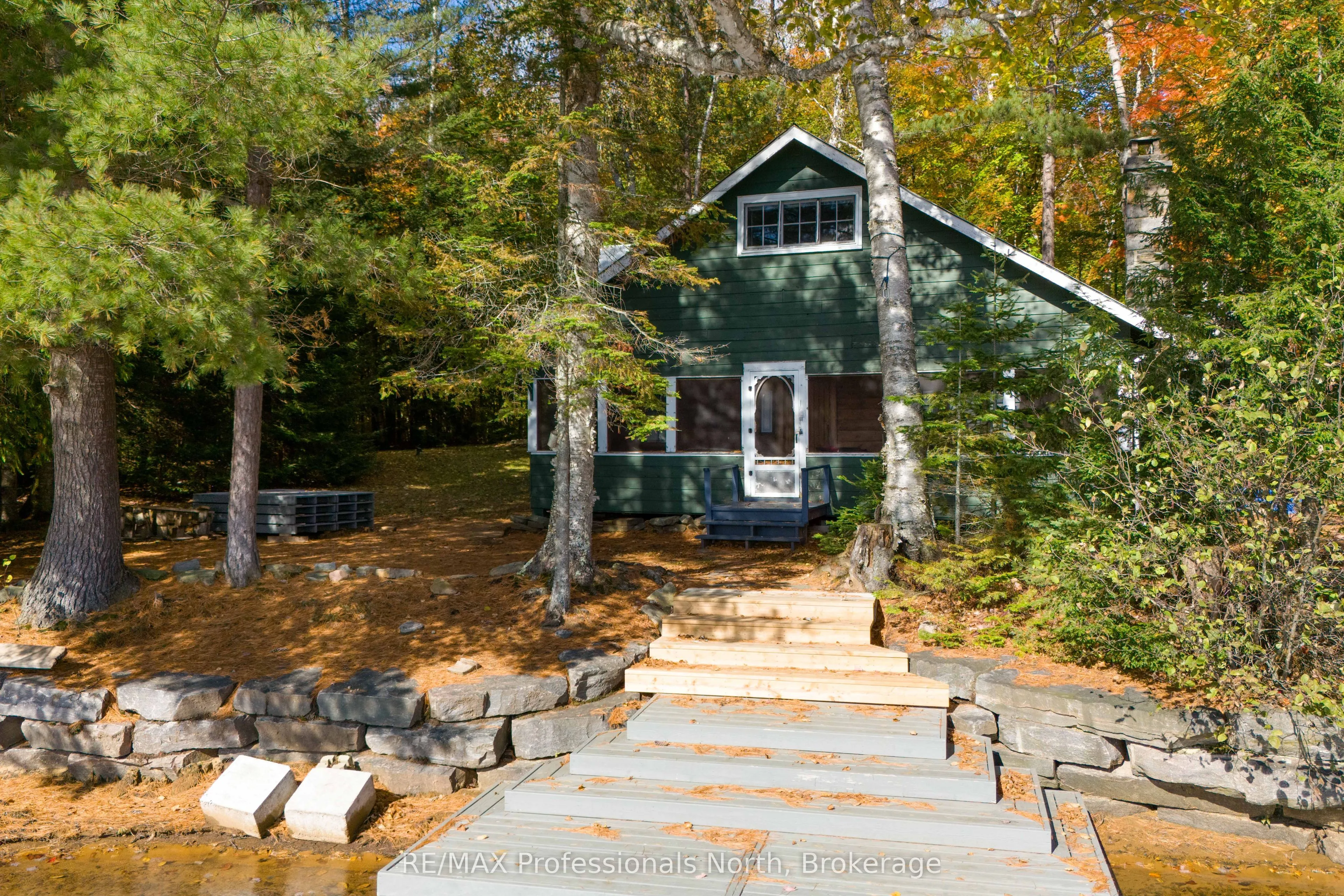 1411 Billie Bear Road, Lake of Bays, ON P1H 2J6