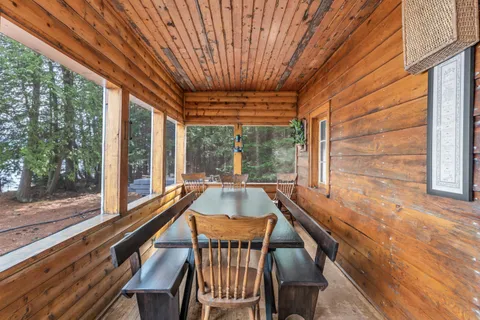 1411 Billie Bear Road, Lake of Bays, ON P1H 2J6