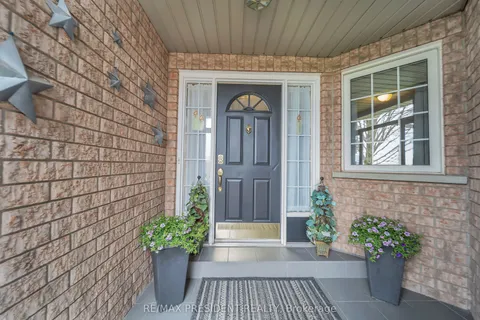 789 Brock Street, North Perth, ON N4W 3T4