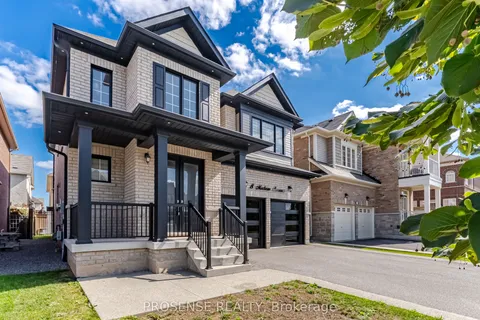 8 Macbean Crescent, Hamilton, ON L0R 2H9
