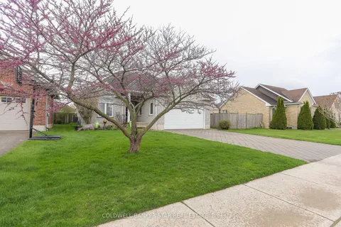 54 Treadwell Street, Aylmer, ON N5H 3J5