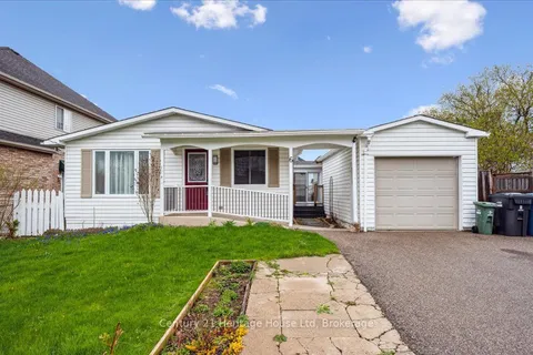 6 Ferndale Avenue, Guelph, ON N1E 1B4