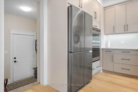 78 York Drive, Peterborough North, ON K9K 0H7
