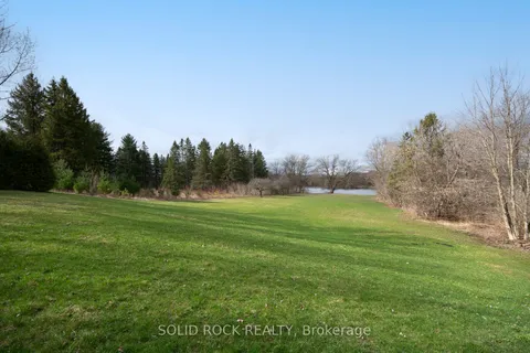 724 River Road, Blossom Park - Airport and Area, ON K4M 1B2