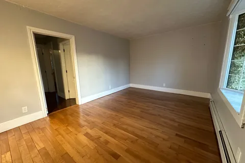 4680 Sixth Avenue, Niagara Falls, ON L2E 4T5