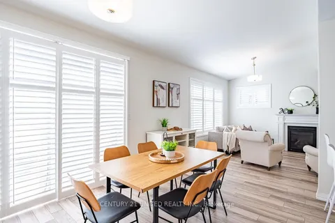 275 Noftall Gardens, Peterborough North, ON K9H 0H9