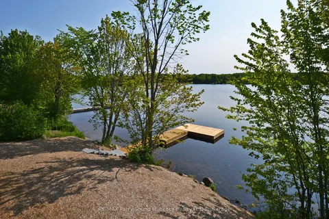 49 Hardies Road, McKellar, ON P2A 0B5