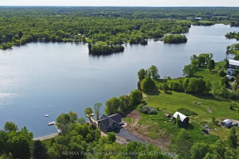 49 Hardies Road, McKellar, ON P2A 0B5