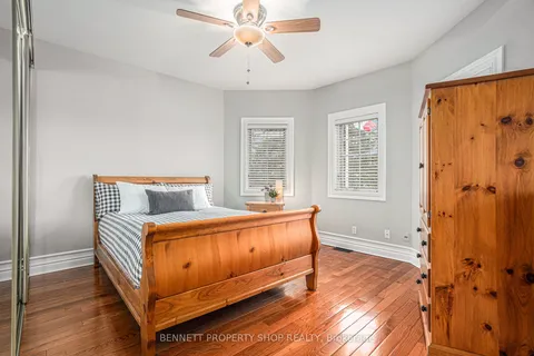 22 Ashwood Crescent, Meadowlands - Crestview and Area, ON K2G 2S8