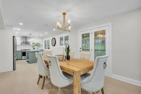 370 Ironwood Road, Guelph, ON N1G 3N8