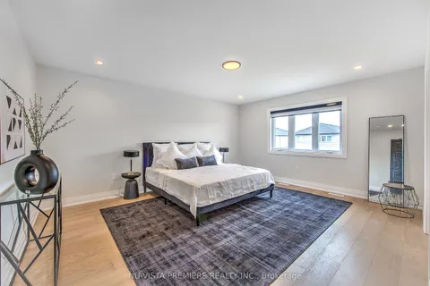 2086 Saddlerock Avenue, London North, ON N6G 3W3