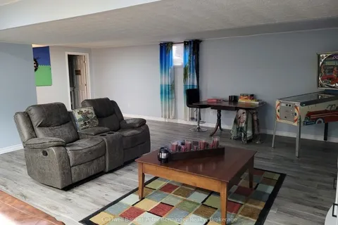 636 22nd Avenue, Hanover, ON N4N 3W7