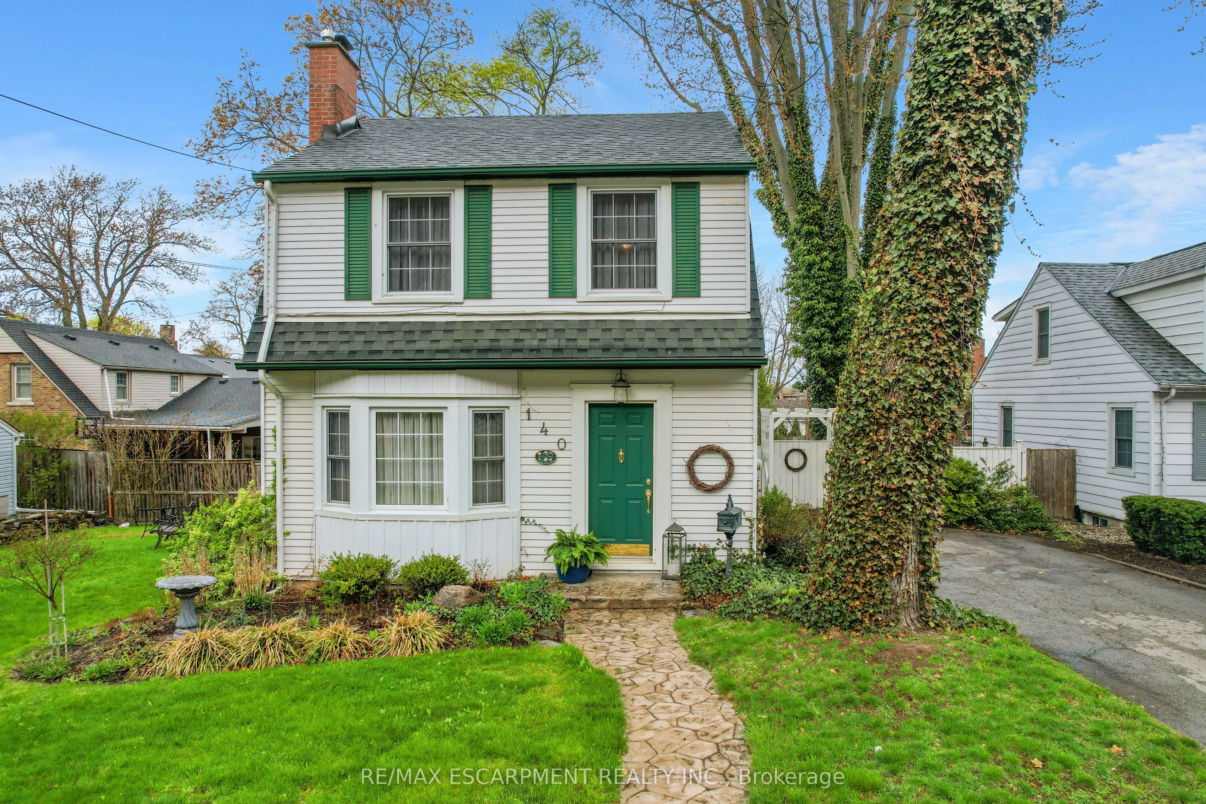 140 Main Street, Grimsby, ON L3M 1S2