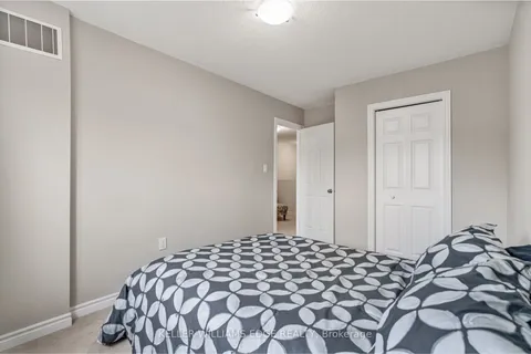 9 Hampton Brook Way, Hamilton, ON L0R 1W0