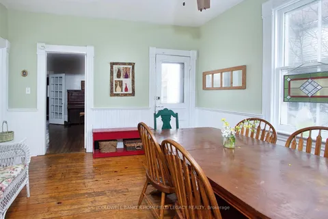 383 Queen Street, St. Marys, ON N4X 1A1
