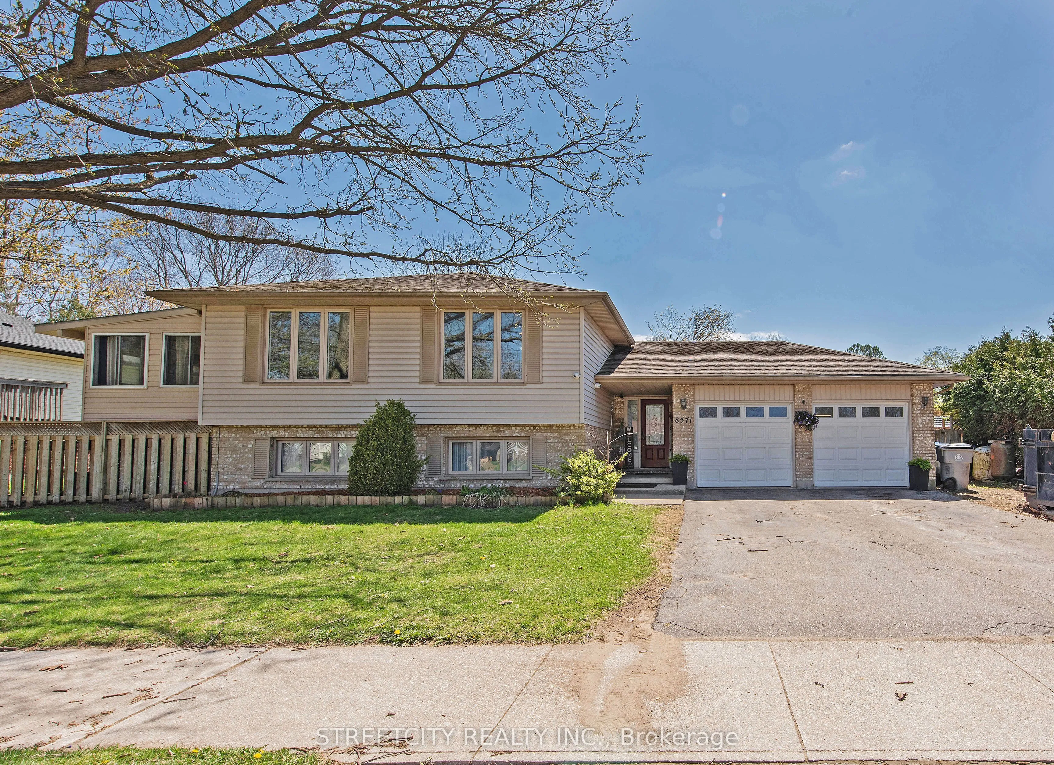 8571 Glendon Drive, ON N0L 1W0